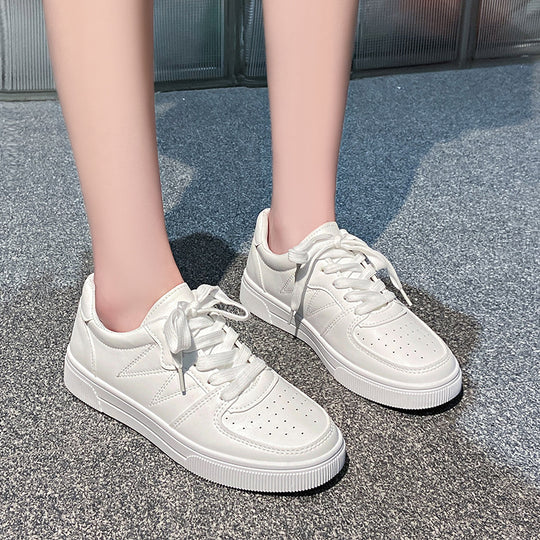 Damen Sportliche Sneakers mit klassischem Schnürsystem und atmungsaktivem Obermaterial EB