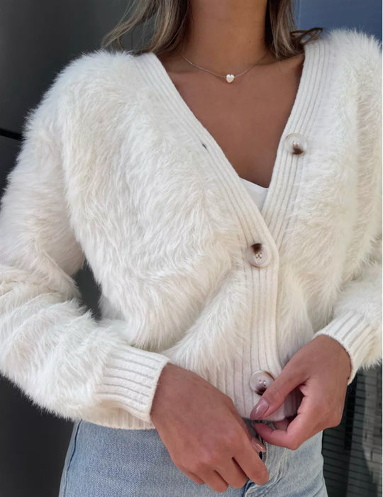 Strickjacke Damen flauschig mit Knopfdetails und weichen Ärmeln