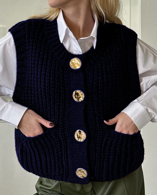 Damen gemütliche Strickweste mit großen Knöpfen und praktischen Taschen EB