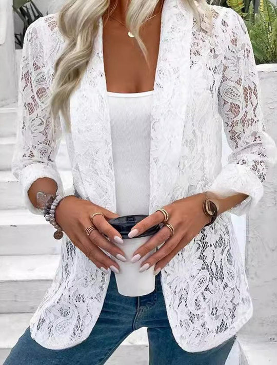 Damen Spitzenblazer mit feinen Details und lässigem Schnitt EB