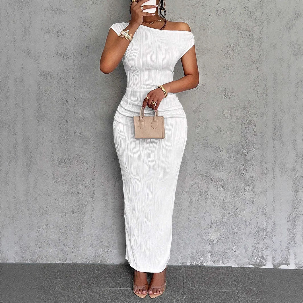 Damen Figurbetontes Maxikleid mit asymmetrischem Ausschnitt und Faltenwurf EB