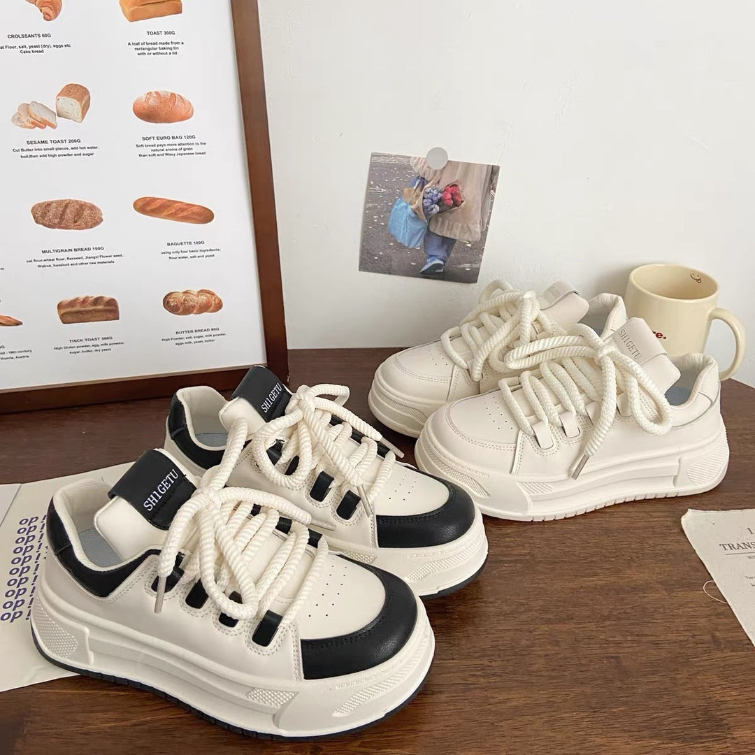 Damen Sneakers mit robustem Design und dämpfender Laufsohle EB