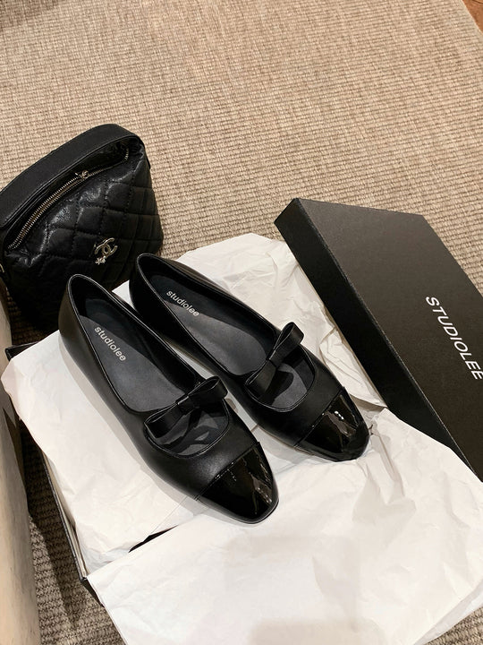 Damen Ballerinas mit dekorativem Schleifenakzent und glänzender Spitze EB
