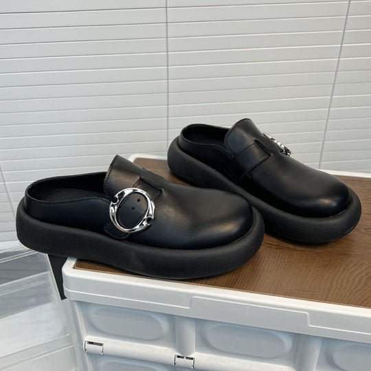 Damen Komfortable und modische Clogs mit dekorativem Detail EB