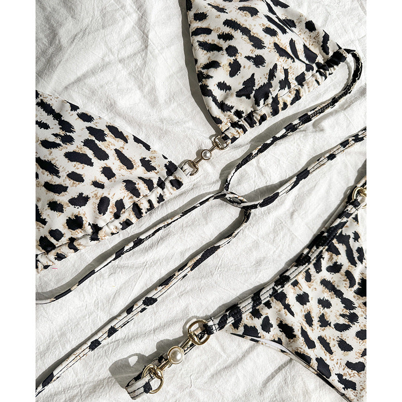 Damen Triangel-Bikini mit modischen Kettendetails EB