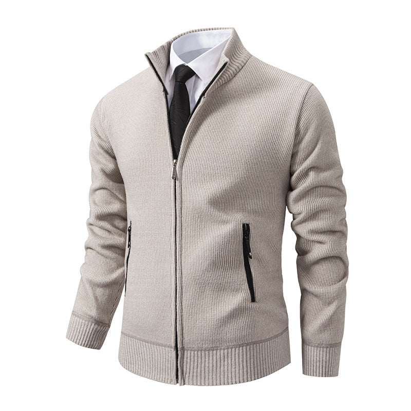 Herren Strickjacke mit hohem Kragen und modernen Reißverschlusstaschen EB