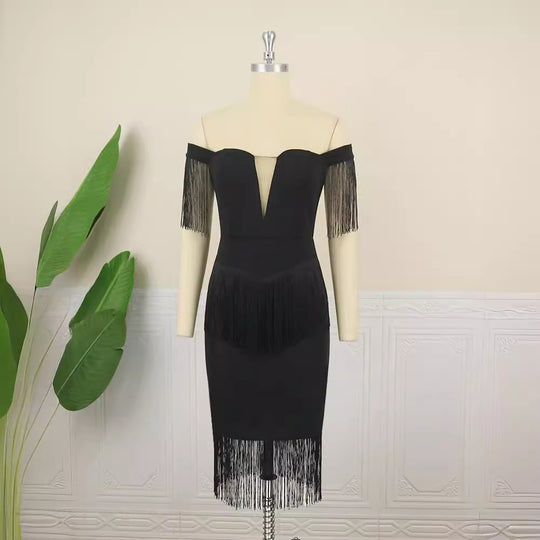 Damen elegantes Cocktailkleid mit Off-Shoulder Design und fransigen Ärmeln EB