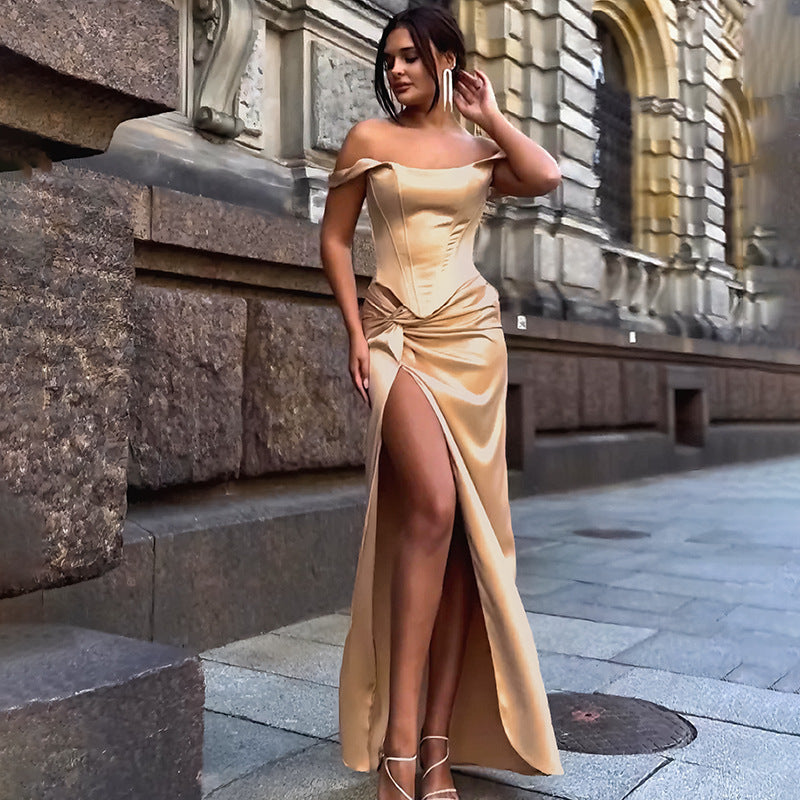 Damen Elegantes Abendkleid mit schulterfreiem Schnitt und hohem Schlitz EB