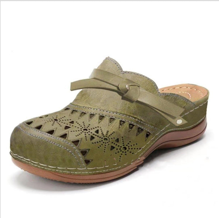Damen Atmungsaktive Clogs mit floralem Lochdesign und anatomischem Fußbett EB