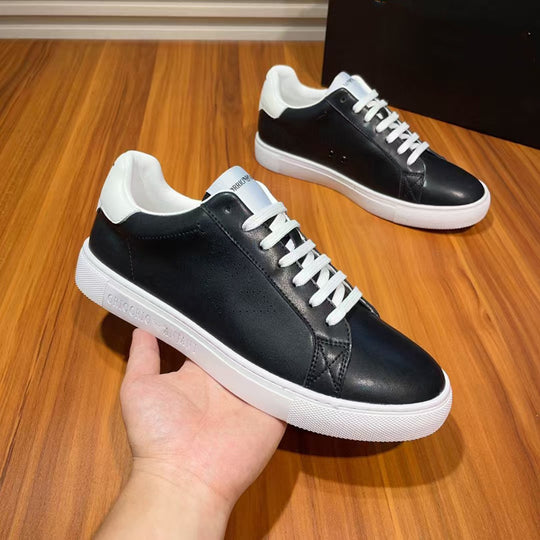 Damen Elegante und sportliche Sneakers mit atmungsaktiver Lederoberfläche EB