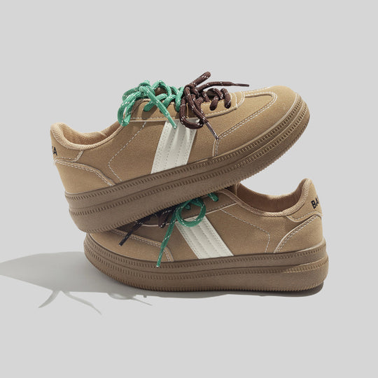 Damen Sportliche Sneakers mit gepolsterter Innensohle und rutschfester Gummisohle EB