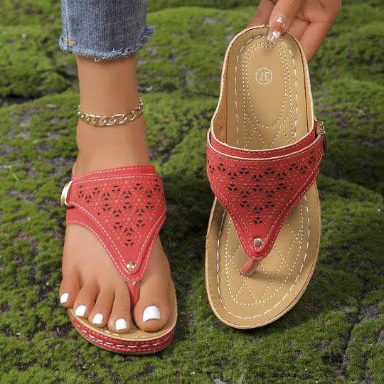 Damen Bequeme Zehentrenner-Sandalen mit Perlenschmuck und anatomischem Fußbett EB