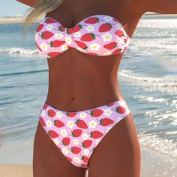 Damen Bandeau-Bikini mit hochgeschnittenen Pants und buntem Bedruck EB