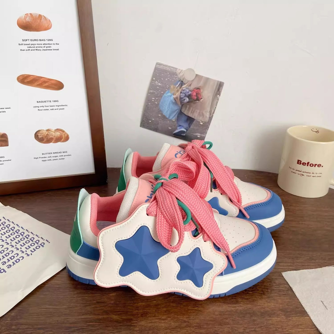Damen Sneakers mit auffälligem Sternenmotiv und komfortabler Dämpfung EB