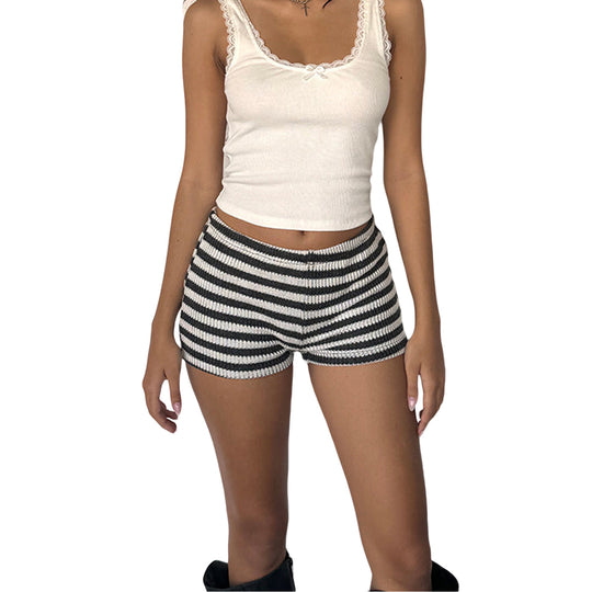 Damen Mini-Shorts mit gestreiftem Strickmuster EB