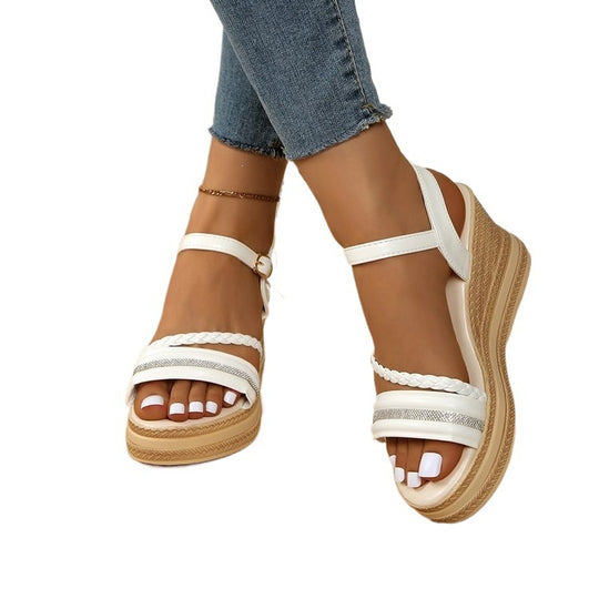 Damen Wedge-Sandalen mit elegantem Riemendesign EB