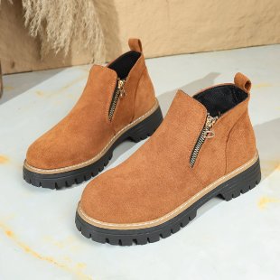 Damen nan knöchelhohe Wildlederimitat-Stiefelette mit seitlichem Reißverschluss, Zuglasche und robust profilierter Gummisohle EB