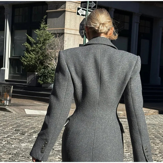 Damen Eleganter Wollmantel mit tailliertem Schnitt und langen Ärmeln EB