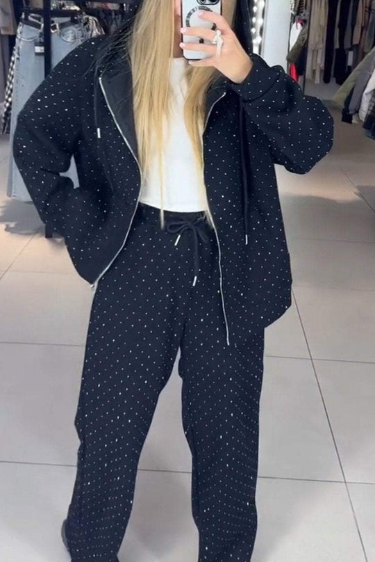 Damen Sportliches Sweat-Outfit mit Kapuze und weiter Passform EB