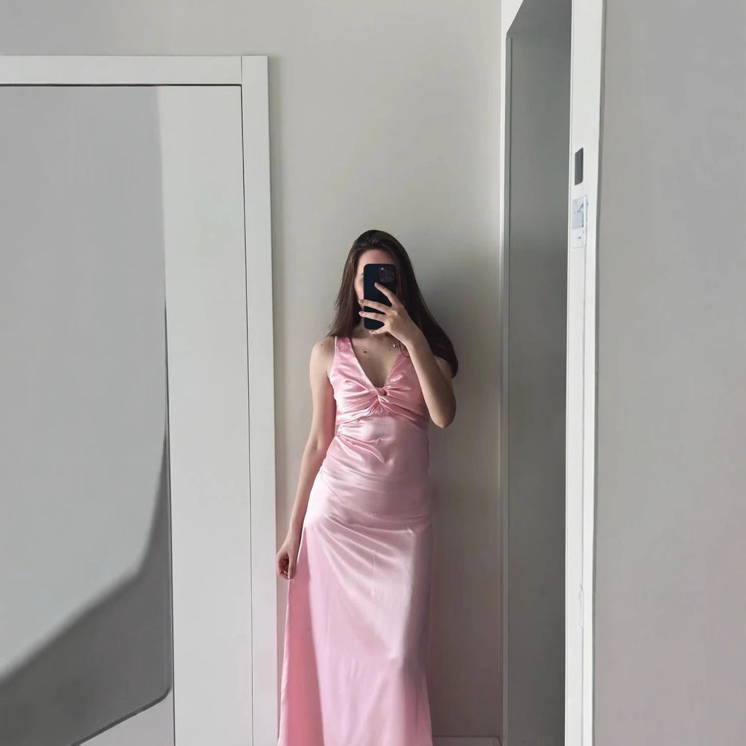 Damen Figurumspielendes Maxikleid mit elegantem V-Ausschnitt und Raffungen EB