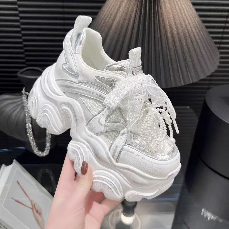 Damen modische Sneakers mit dekorativen Perlen und luftiger Mesh-Oberfläche EB