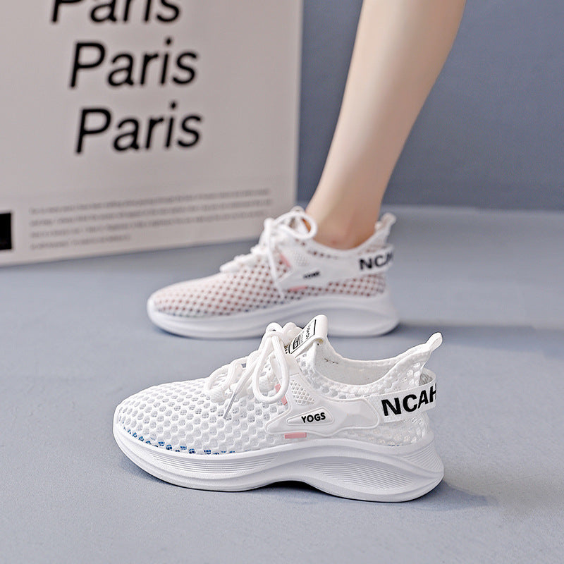Damen Sneakers mit atmungsaktiver Netzstruktur und dämpfender Sohle EB