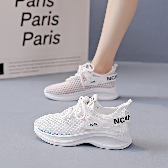 Damen Sneakers mit atmungsaktiver Netzstruktur und dämpfender Sohle EB
