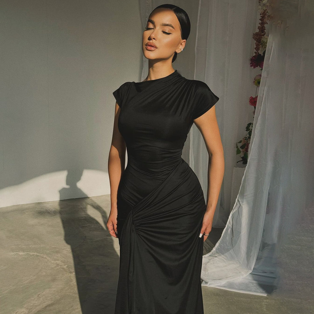 Damen Elegantes Maxikleid mit Drapierung und asymmetrischem Saum EB