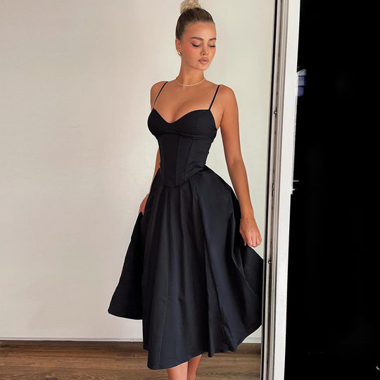 Damen Elegantes Abendkleid mit tailliertem Oberteil und schwingendem Rock EB