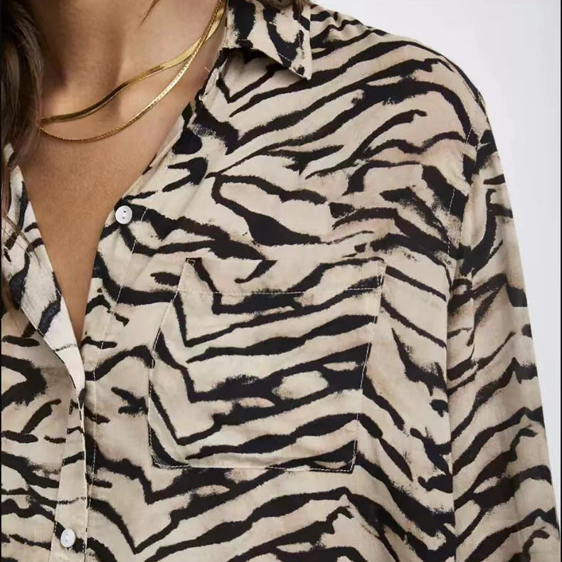 Damen Bluse mit auffälligem Tiermotiv und lockerer Passform EB