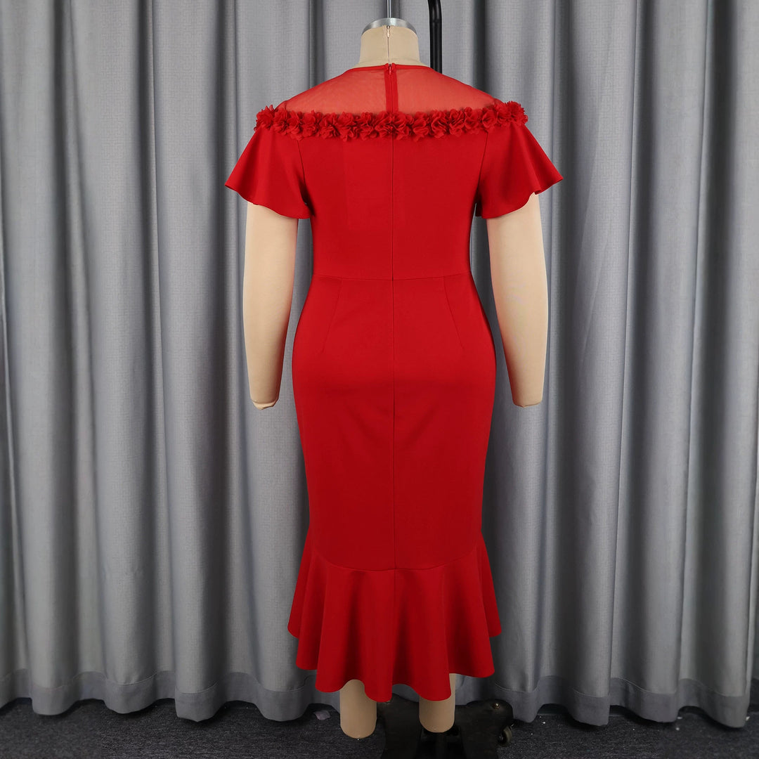 Damen Elegantes Kleid mit floralem Akzent und schwingendem Saum EB
