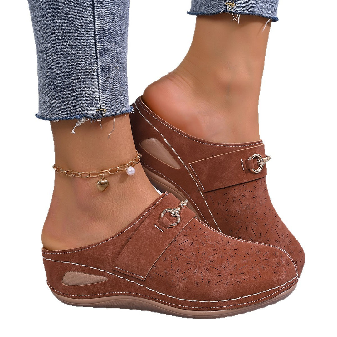 Damen Komfortable Clogs mit eleganter Verzierung EB