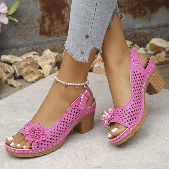 Damen Slingback-Pantoletten mit floralen Lochmustern und komfortablem Blockabsatz EB