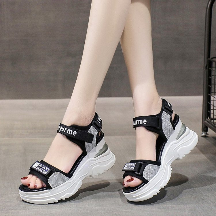 Damen Sportliche Sandalen mit glitzerndem Riemendesign EB