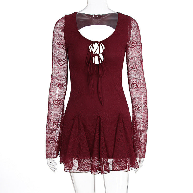 Damen Spitzenkleid mit Cut-Outs und langen Ärmeln EB