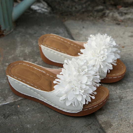 Damen Keil-Sandalen mit floralem Detail EB