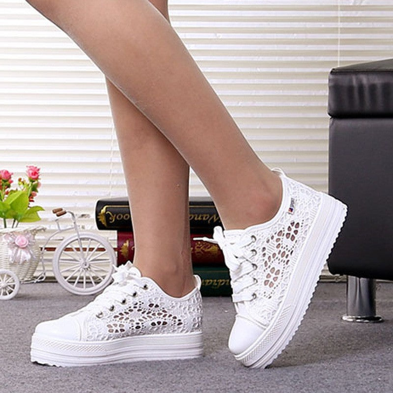 Damen Sneakers mit elegantem Spitzendesign und atmungsaktiver Spitzen-Oberfläche EB