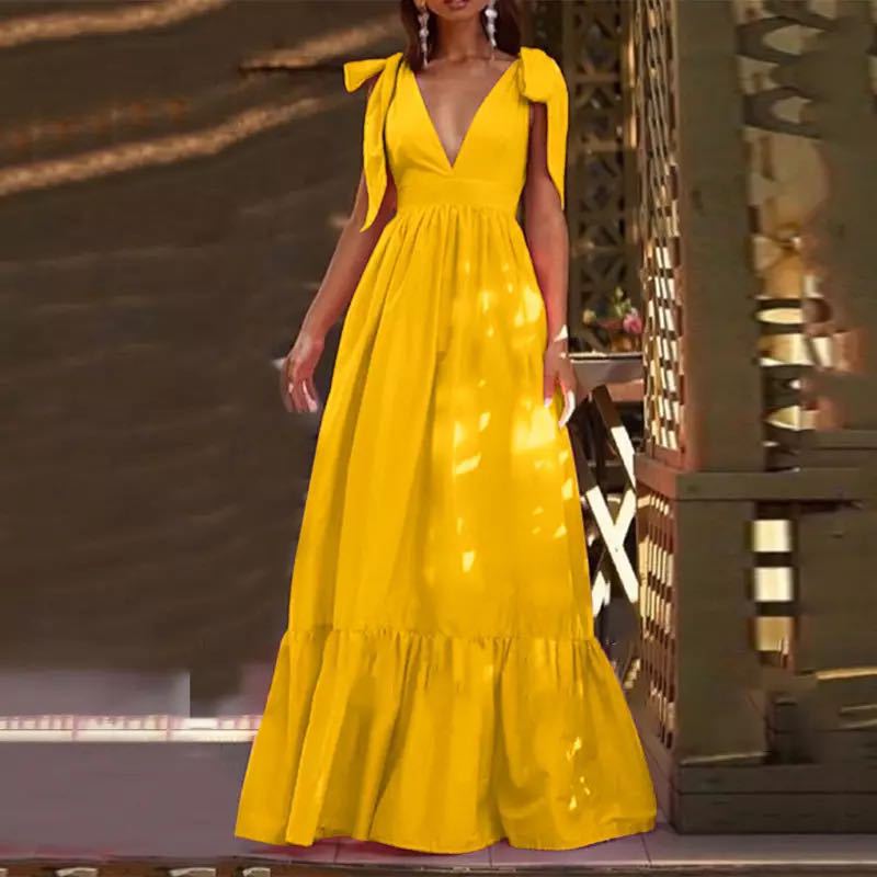 Damen Maxikleid mit festlichen Rüschendetails und tiefem V-Ausschnitt EB