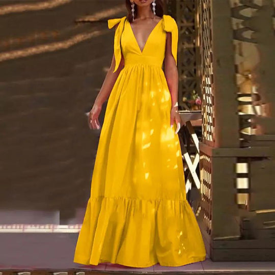 Damen Maxikleid mit festlichen Rüschendetails und tiefem V-Ausschnitt EB