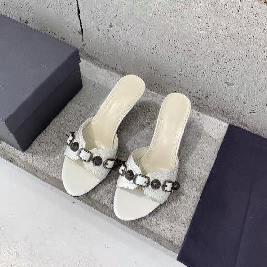 Damen modische Slides mit dekorativen Metallakzenten EB