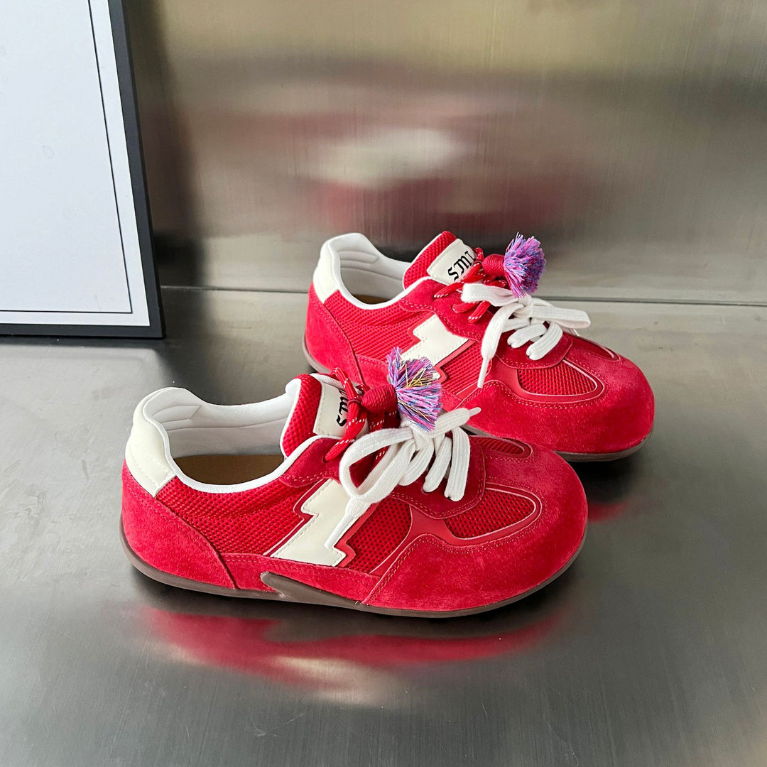 Damen Sportliche Sneaker mit atmungsaktiver Mesh-Oberfläche und buntem Quasten-Detail EB