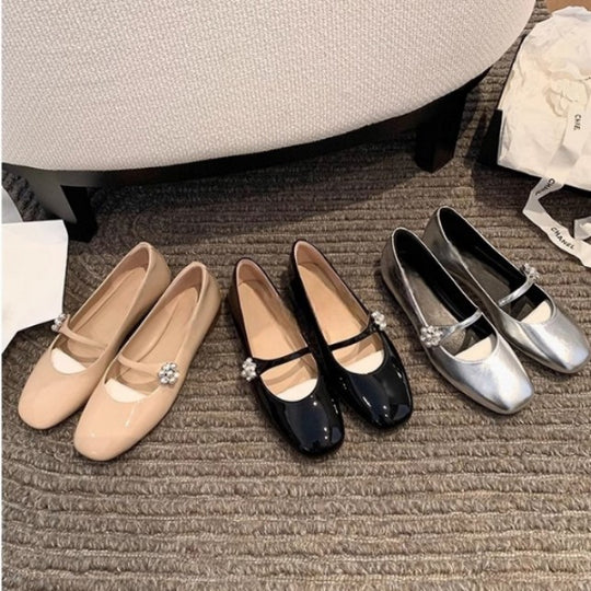 Damen Ballerinas mit eleganten Cut-Outs und modischem Dekor EB