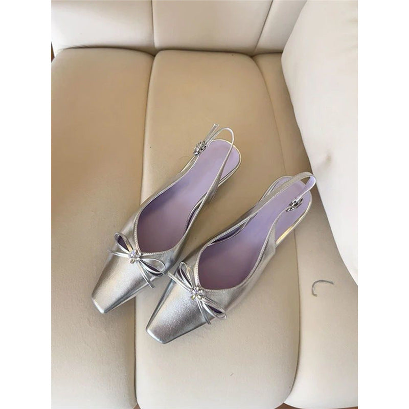 Damen Slingback Pumps mit schimmerndem Obermaterial und zarter Schleifenapplikation EB