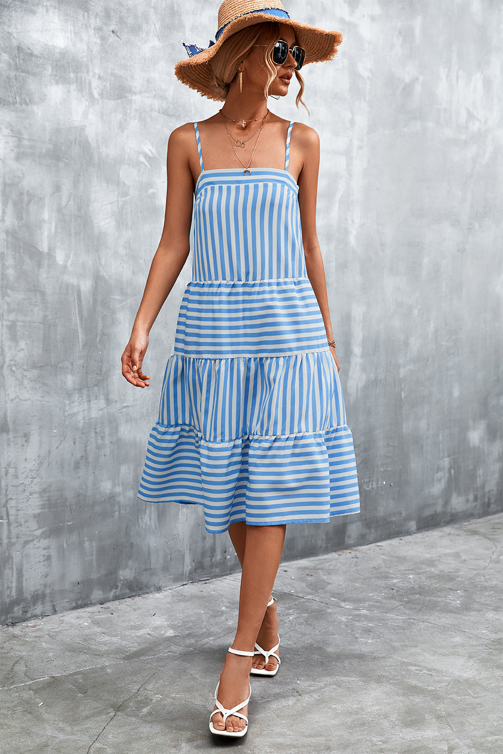 Damen Luftiges Gestreiftes Maxikleid mit Rüschendetails und verstellbaren Trägern EB