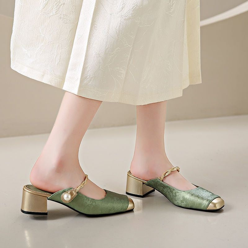 Damen Elegante Absatzmules mit perlverziertem Riemen und changierender Oberfläche EB