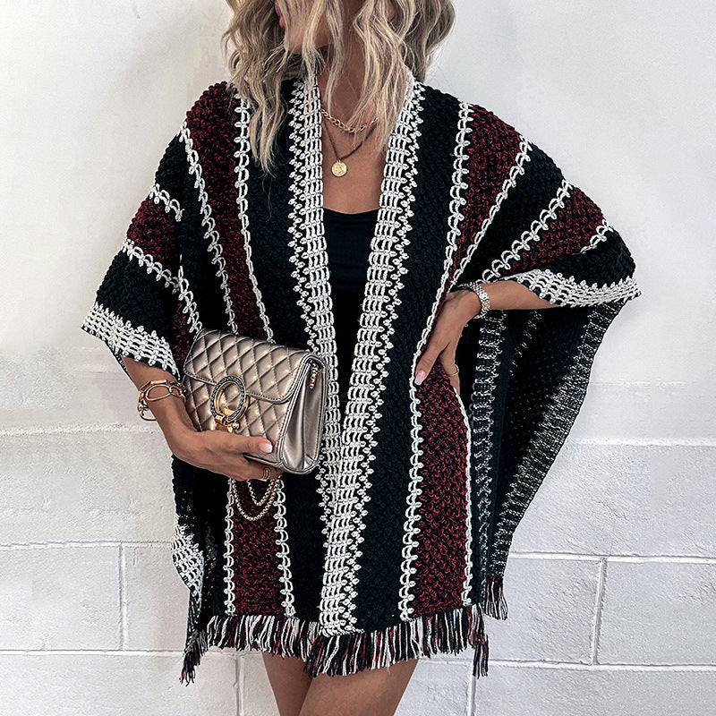 Damen Strickponcho mit V-Ausschnitt und Fransen EB