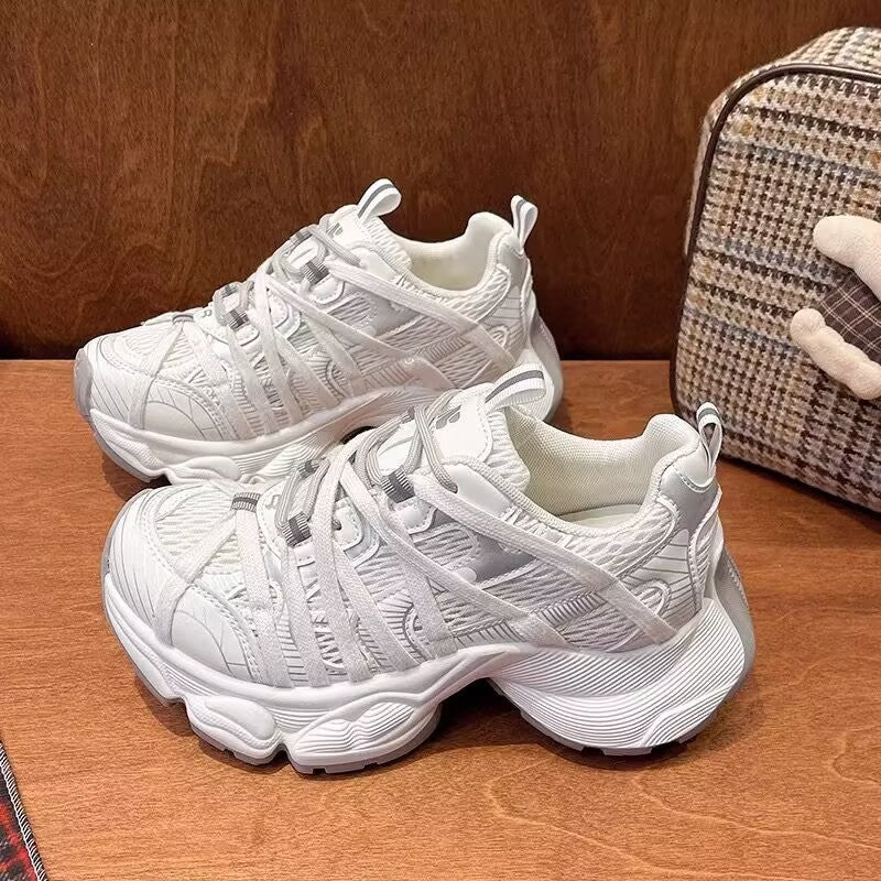 Damen Sportliche Schnür-Sneaker mit atmungsaktiven Einsätzen EB