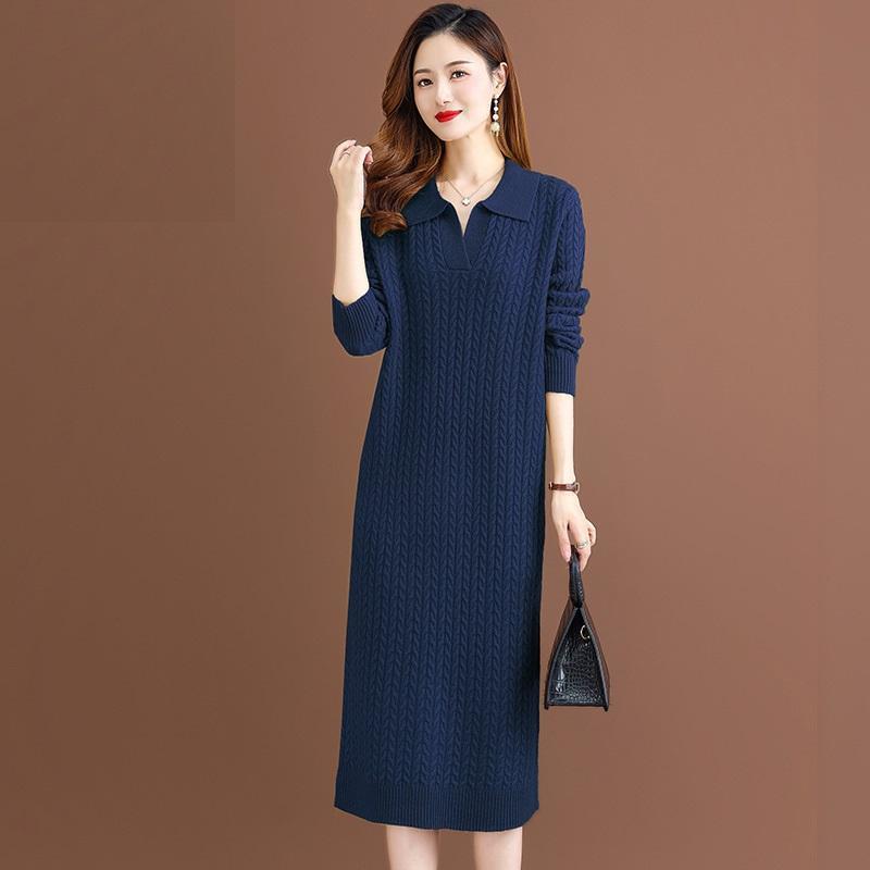 Damen Strickkleid mit klassischem Polokragen und feinem Zopfmuster EB