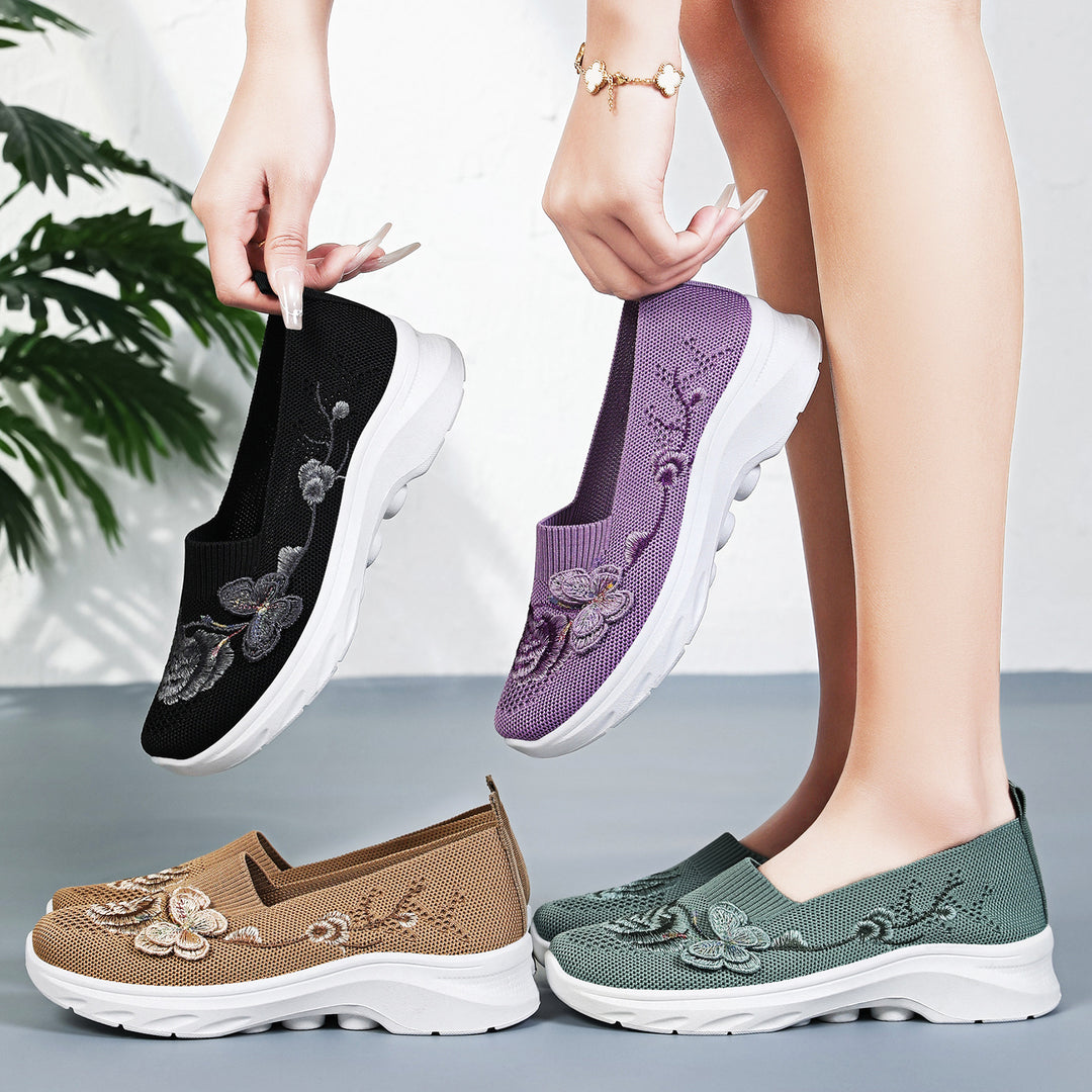 Damen nan gestrickte Slip-On Slipper mit Schmetterlings-Stickapplikation und dämpfender EVA-Plateausohle EB