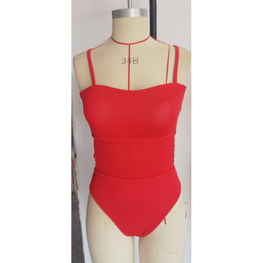 Damen Einteiler Badeanzug mit elegantem Rippendesign und figurschmeichelnder Silhouette EB